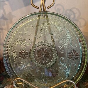 Vintage Indiana Glass Company serving tray or torte plate in the Chantilly Green